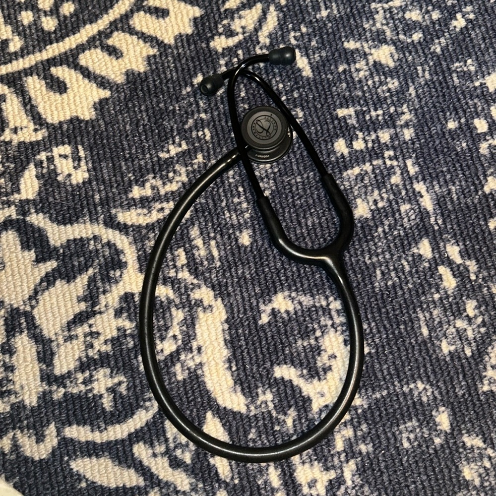 Littman classic III used for a couple months in perfect condition